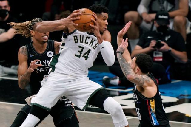 开云体育官网-在同一个坑里躺平任锤 布登霍尔泽还是熟悉的味道